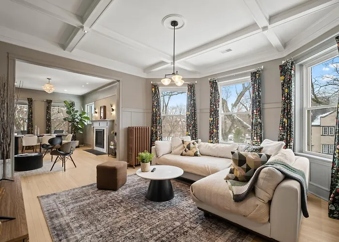 Elegant And Chic 2bed 2bath Steps From The Apartamento *