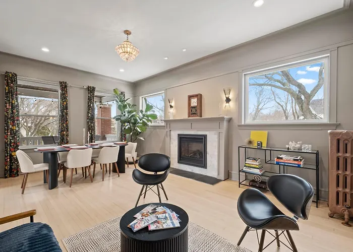 Elegant And Chic 2bed 2bath Steps From The Apartamento Chicago