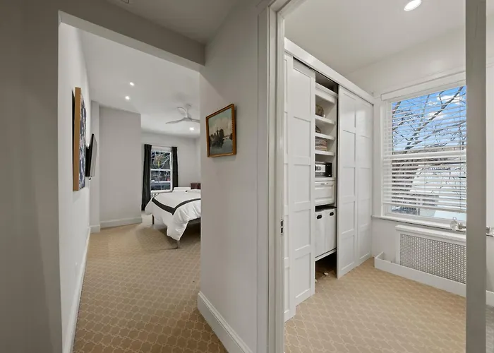 Elegant And Chic 2bed 2bath Steps From The Apartamento Chicago